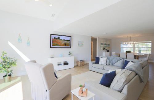 Clearwater Casa | Pool, Playset, 15 min to Pier 60 at Cove Cay Oasis