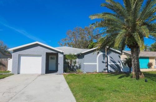 Clearwater Casa | Pool, Playset, 15 min to Pier 60 at Cove Cay Oasis
