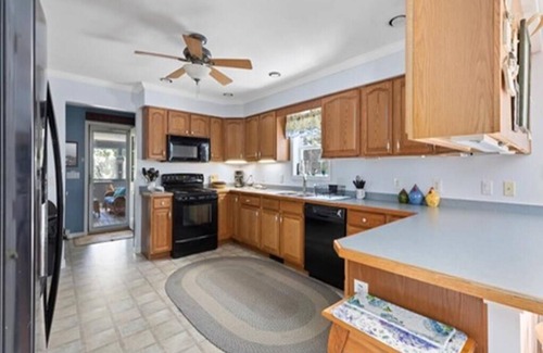 West Cape May Casa | Pool Property in West Cape May - Sleeps 6 Guests