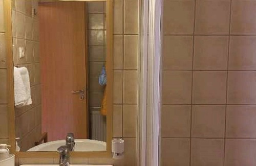 Zalakaros Condominio | Pool&relax Apartman: Pihenés a Medencénél. Közvetlen Gyógy/élményfürdő Mellett