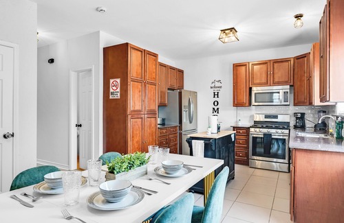 Rowlett Casa | Pool retreat 5BA 2.5BA 4 King bed near lake