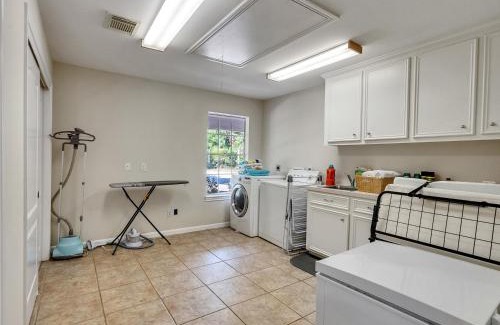 Magnolia Casa | Pool, Spa&Lake 16 beds 8 bathrooms 50 car parking VENUE Magnolia Texas