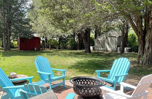 East Dennis Casa | * Pool * Spacious House ~ Near Dennis Bay Beaches
