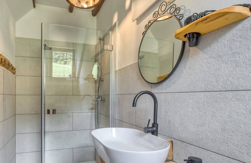 Smarje pri Jelsah Apartamento | Pool Suite Sunflower, Podplat, Slovenia
