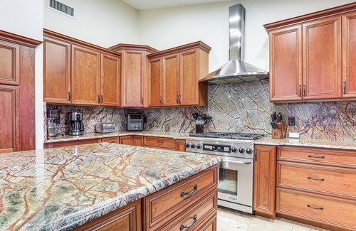 Hunt Club Casa | Pool Table + Bar: Spacious West Palm Beach Retreat