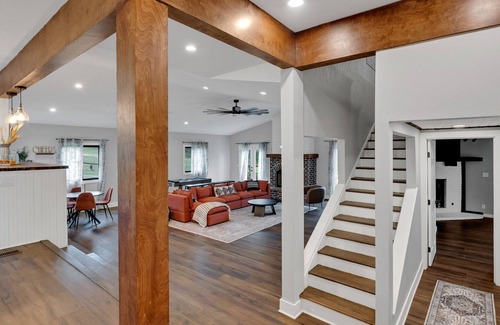 Oakhurst Casa | Pool Table, Fireplace, Patio, Office