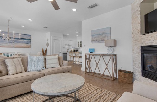 SeaNest Village Condominio | Pool Views, Minutes to Beach, Ground Floor Unit + Free Attraction Tickets!