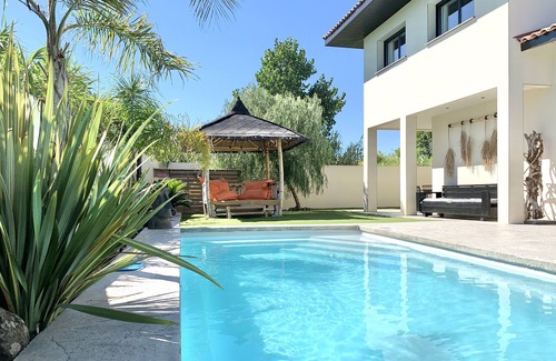 Cap d'Agde Villa | Villa con piscina cerca de la playa