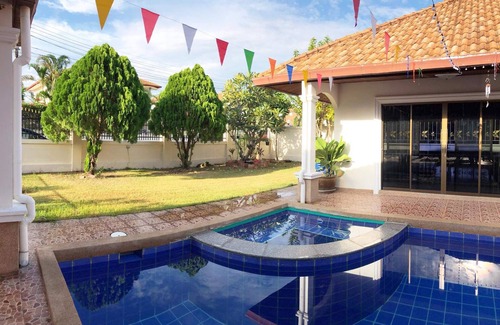 Pong Villa | Pool Villa Pattaya de Arrowmini