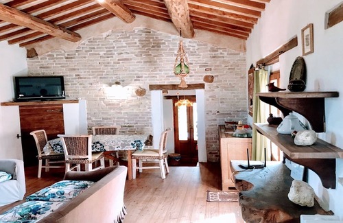 Spoleto Villa | Pool Villa - Spoleto Tranquilla - Un santuario de sueños y paz + estudio de yoga