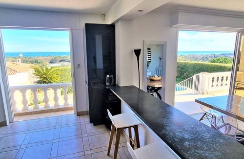 Biot Villa | Villa con piscina con magníficas vistas panorámicas al mar.