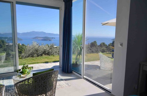 Katsarou Villa | Pool Villa with Stunning Views