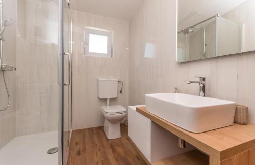 Lisane Ostrovicke Casa | Poolincluded - Holiday Home Maslina
