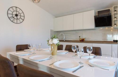 Lisane Ostrovicke Casa | Poolincluded - Holiday Home Maslina