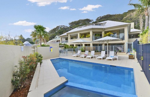Palm Beach Apartamento | Poolside at Iluka Resort Apartments
