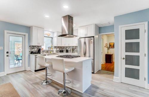 Ashbrook - Clawson Village Casa | Poolside Bungalow with Fire Pit Fun and King Suite