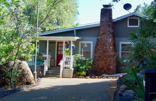 Kelseyville Cabaña | Poolside comfort by the lake. Your ideal cottage Retreat!