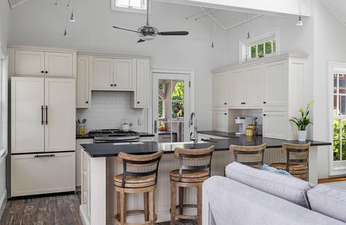 South Woodstock Cabaña | Poolside Cottage at Woodstock Estates