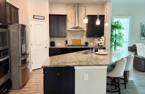 San Antonio Casa | Poolside Home in delightful San Antonio