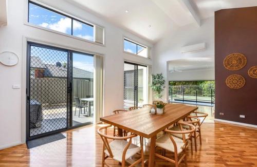 Vincentia Casa | Poolside Oasis by Experience Jervis Bay