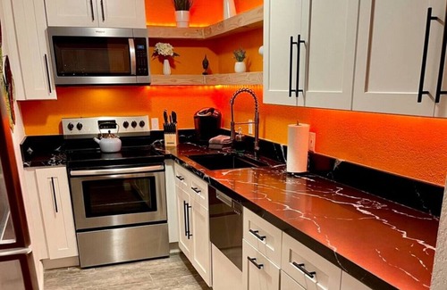 Racquet Club West Condominio | Poolside Palm Springs Getaway