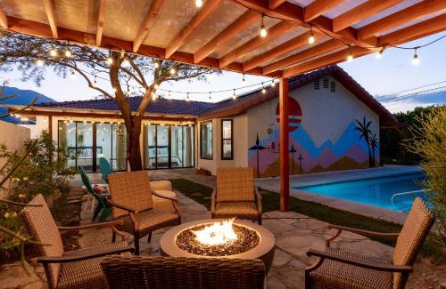 Desert Park Estates Casa | Poolside Palm Springs Paradise