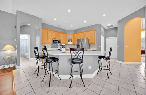 Forest City Casa | Poolside Paradise | 30 Min From Disney | Pool | Patio