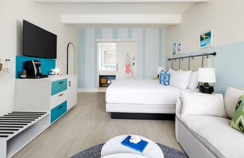 New Town Hotel | Poolside Paradise in Key West | Renovated Room, 2 Pools, Games & Live Music