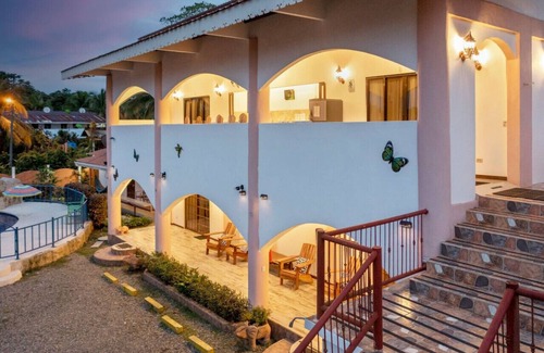 Manzanillo Casa | Poolside View | 100m to Beach | Local Spots