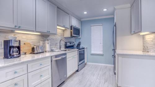 Holiday Isle Casa | Poolside Villas 106 - Updated beachfront condo on Holiday Isle in Destin