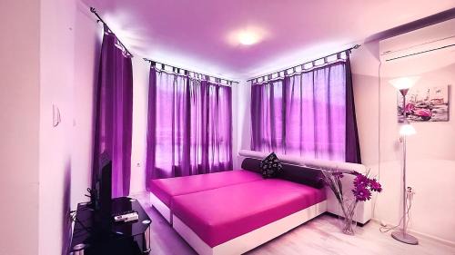 Balchik Apartamento | PoolView Elite Apartment in RoseGardenComplex with BigPool and Parking