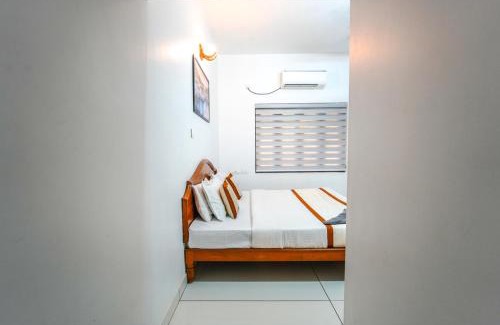 Thiruvananthapuram Cama Y Desayuno | Pop Tavern Deluxe Villa Kovalom by VOYE HOMES