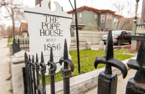 Helena Apartamento | Pope House - Hist. Mansion - The Green Suite