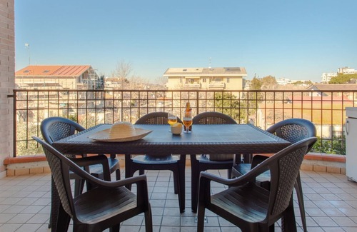 Giulianova Apartamento | Poplar Grove - three-room apartment 150 mt from the sea