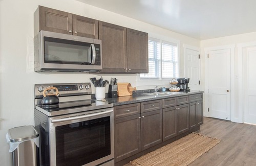 Quarryville Casa | Poplar place 3BR 1 Bath