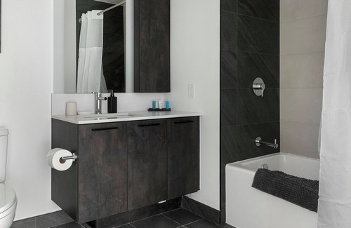 Southwest Apartamento | PoplarHouse 2BD 3 - Two Bedroom Apartment, Sleeps 4