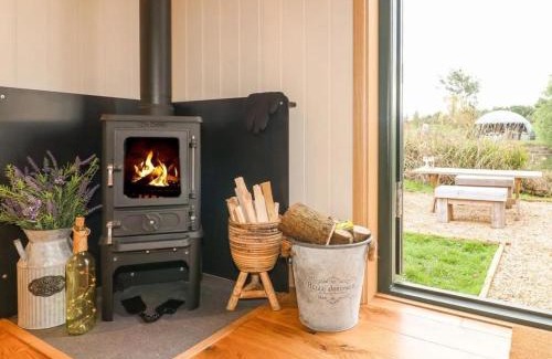 Redmile Casa | Poppie's Shepherd's Lodge Retreat & Wellness