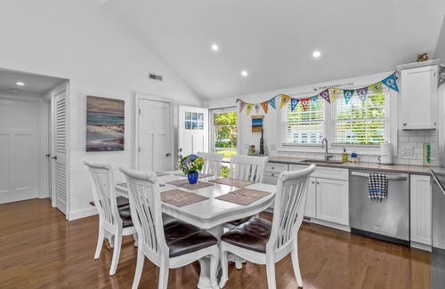 Popponesset Casa | Popponesset-3 bedrooms, 2 baths, sleeps 6, w/cental A/C