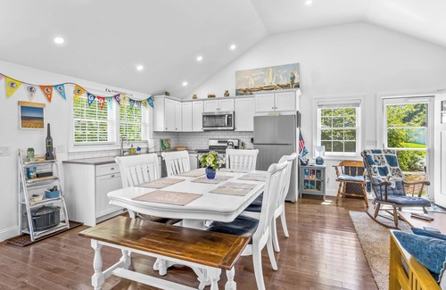 Popponesset Casa | Popponesset-3 bedrooms, 2 baths, sleeps 6, w/cental A/C