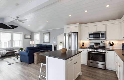 Popponesset Casa | Popponesset-Totally remodeled beach home, one house back from beach
