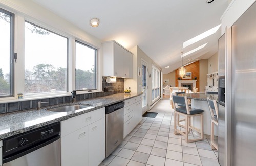 Popponesset Casa | Popponesset Waterfront home-4 bedrooms, 3 baths with outdoor shower