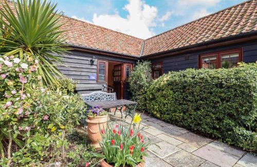 Little Glemham Casa | Poppy Cottage
