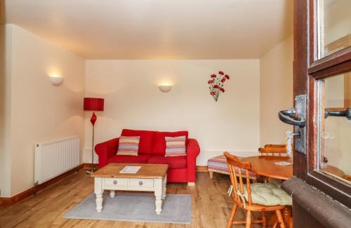 Little Glemham Casa | Poppy Cottage