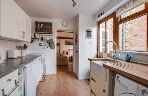Briston Casa | Poppy Cottage - Tres Habitaciones Casa, Capacidad 5