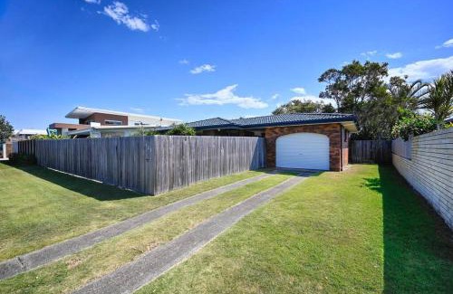 Warana Casa | Poppy's Beach House