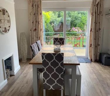Hoylake Apartamento | Poppy's Coastal Retreat