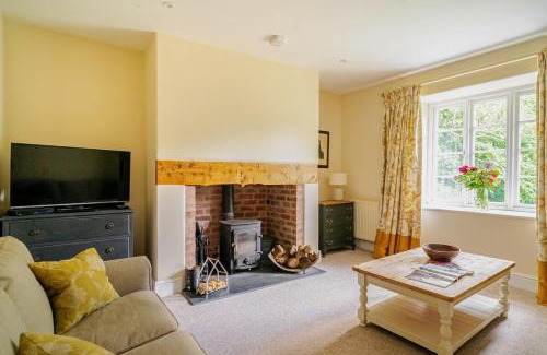 Newton Saint Cyres Casa | Poppys Cottage