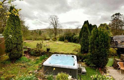 Alston Casa | Poppythorn Cottage at Lovelady Shield with Hot Tub