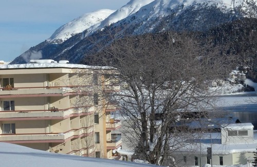 Sankt Moritz-Bad Apartamento | Casa de apartamentos en una ubicación muy céntrica en St. Moritz-Bad