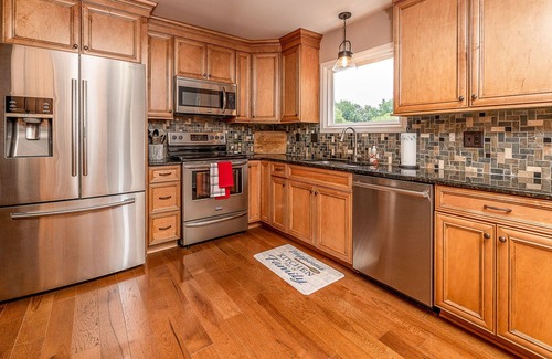 Mount Mourne Casa | Popular Pet Friendly Lake Home! Pool, Hot Tub & Sandy Beach! Book Summer '26 NOW